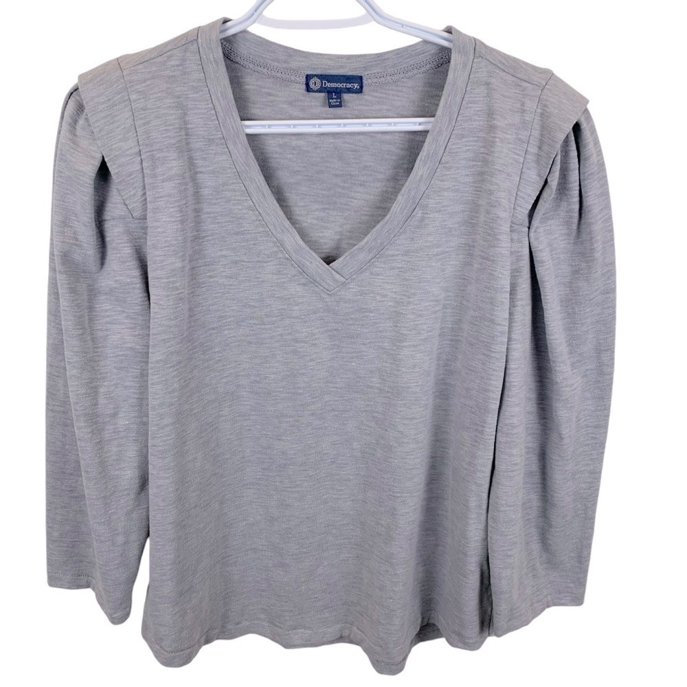 Democracy sz L Silver Grey Puff Shoulder V-Neck Sweater 3/4 Sleeve Sweatshirt